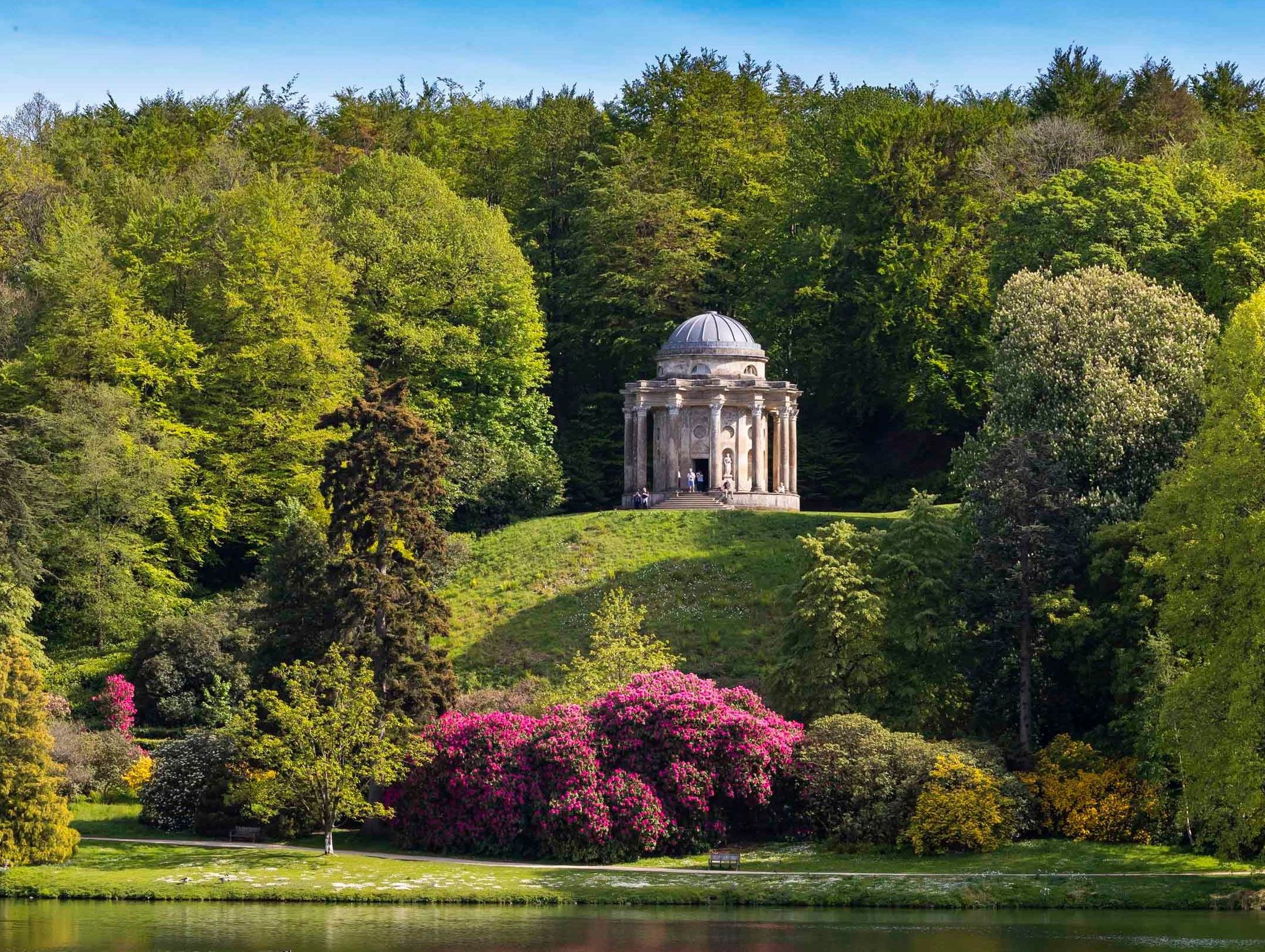 temple-of-apollo-stourhead-1477512