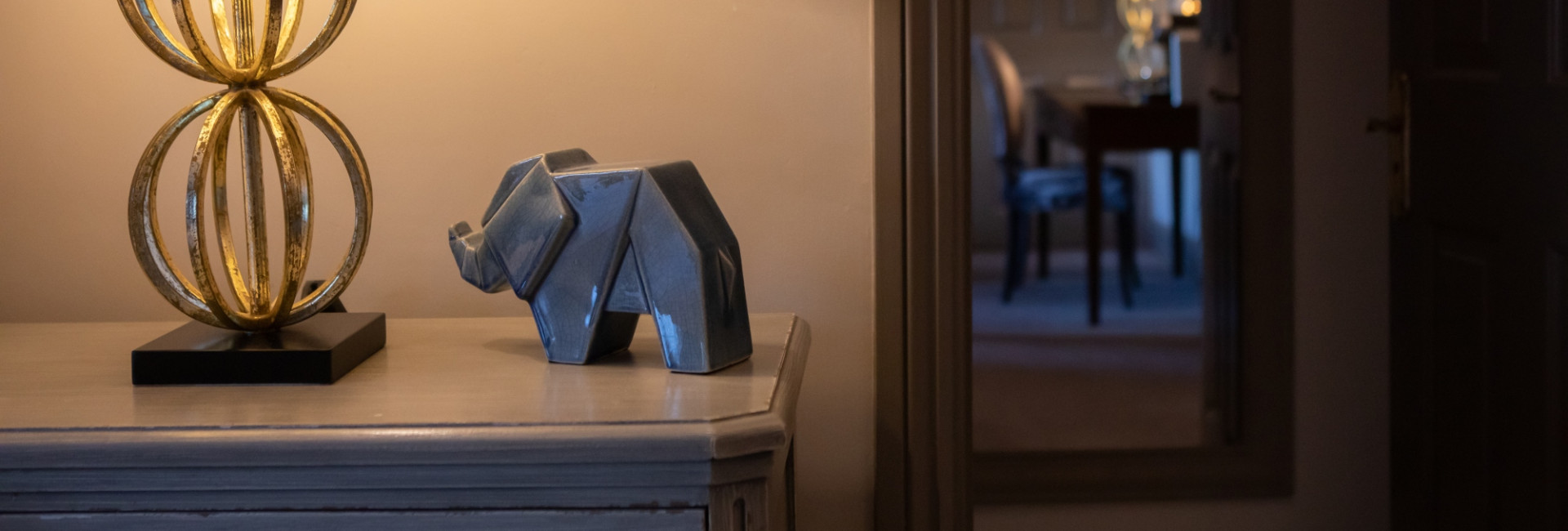 Fabulous bedroom lamp detail