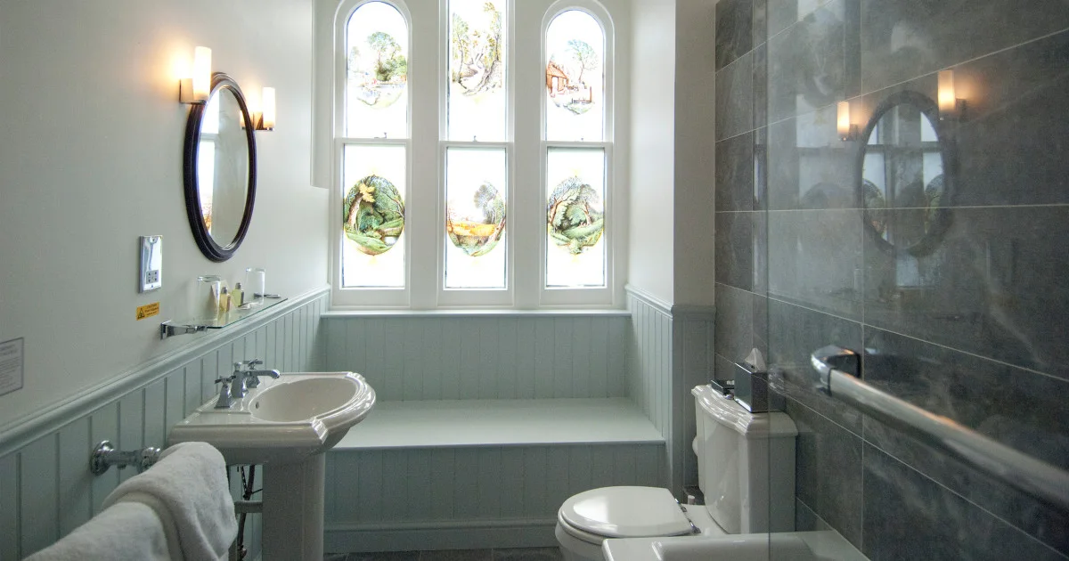 Master bedroom bathroom