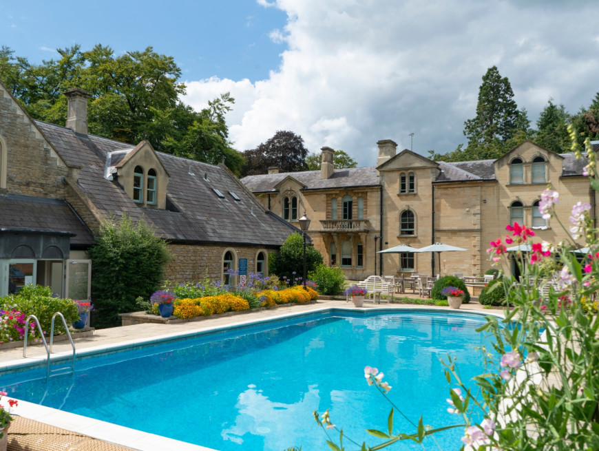 Coach house bedrooms exterior